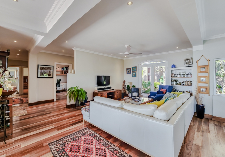 4 Bedroom Property for Sale in Oranjezicht Western Cape